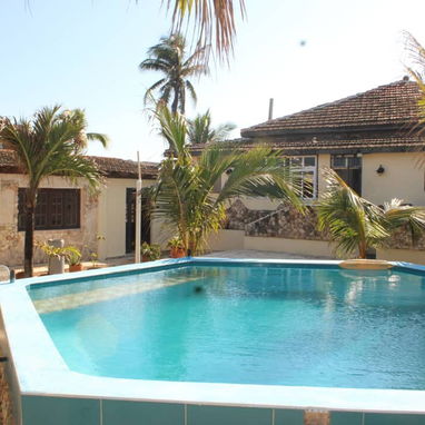 Casa en la playa con piscina en Santa Fe, La Habana. Casa cerca del mar con piscina - Img 106646647
