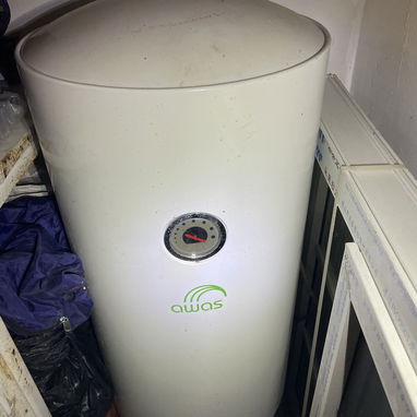 Vendo Calentador de Agua 220v 80L - 3/4