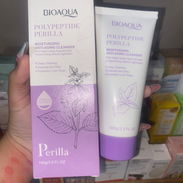 Limpiador facial de POLIPÉPTIDOS(COLÁGENO)y PERILLA(ALBAHACA)de la marca BIOAQUA de 100g🪻🌟 - Img 55793343