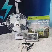 VENTILADOR RECARGABLE ACC MESA 2 BOMBILLOS Y PANEL SOLAR Marca: ACC - Img 56495285