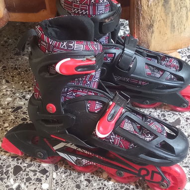 Patines de uso en buen estado - Img 122403375