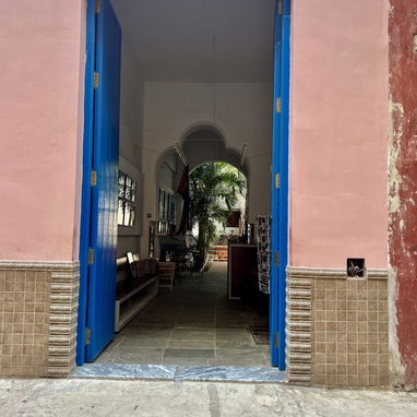 Renta de local para negocio en la Habana - Img 126098515