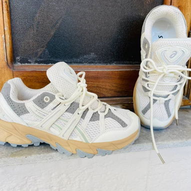 Tenis para hombre grises negros y Beige $ 21500 CUP - 3/3
