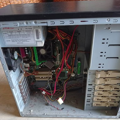 Torre de computadora - Img 127227314