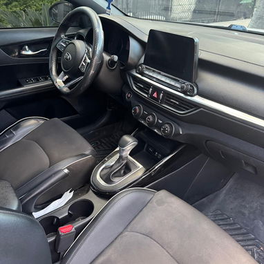 Vendo o negocio Kia forte 2020 importado GT line - Img 120361370