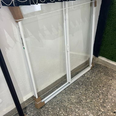 Ventanas importadas de 1x1 metros con marquetería de aluminio. Cristal incluido ⚜️ - Img 122712939
