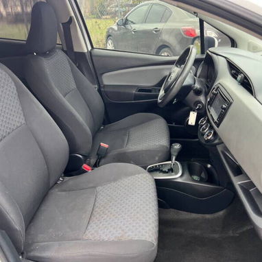 Venta de Toyota Yaris 2015 en Estados Unidos y envío a Cuba - Img 100118637