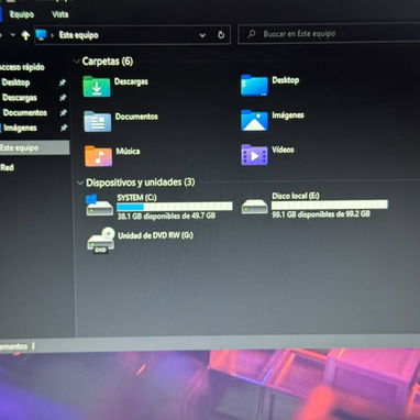 Laptop Dell Latitude gama empresarial - 6/10