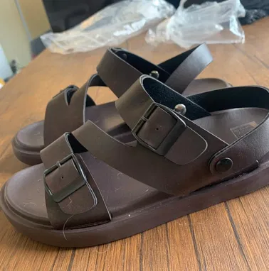 Sandalias masculinas en venta - Img 94918602