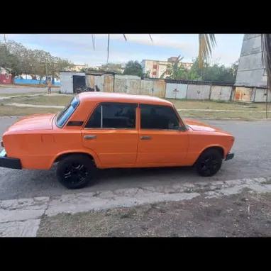 Lada 01 – Caja de 5ta ✨ Acabado completo de chapistería y pintura venta Habana - Img 120086804