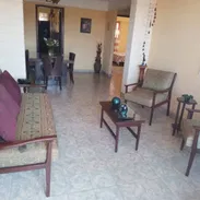 ‼️VENTA APARTAMENTO EXTERIOR 2DO PISO 2/4  BALCÓN A LA CALLE 44 Y 23‼️ - Img 55301915