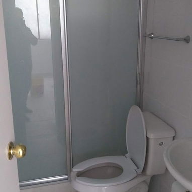 Venta de puertas y ventanas de cristal y aluminio - Img 123564317