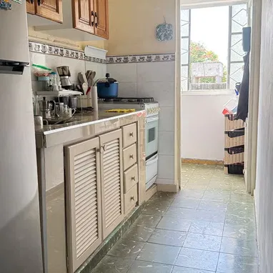 Vendo apartamento en nuevo vedado - Img 124357668