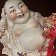 VENDO 3 BUDAS DE PORCELANA CHINA A 100 USD O EUR CADA UNO. LLAMAR AL 54312796 - Img 53995853