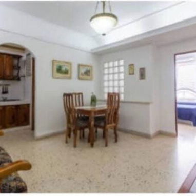 APARTAMENTO EN RENTA EN EL VEDADO – FRENTE AL PARQUE DEL QUIJOTE - 5/10
