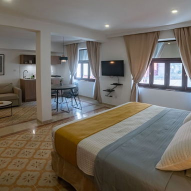 ⚡ RENTA LUJO HABANA VIEJA - SIN APAGONES - WIFI 24H - SOFÁ CAMA - Img 120454292