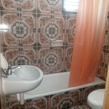 ALQUILO APARTAMENTO EN MARIANAO - Img 121881683