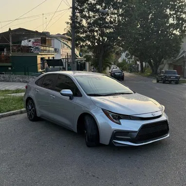 VENDO O NEGOCIO X MENOR- TOYOTA COROLLA SE DEPORTIVO 2020 CON TODOS SUS ACCESORIOS-CHAPA Y CERTIFICO LISTO - 53876152 - Img 125658520