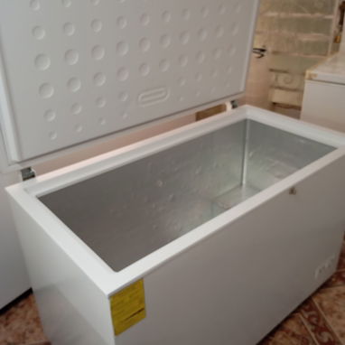 Vendo neveras ( Freezer ) exhibidores Frios con 6 meses de uso en perfecto estado - Img 104195211