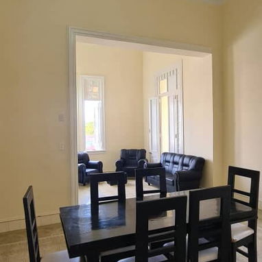 Renta de apartamento en Avenida Paseo.Vedado. - Img 112802213