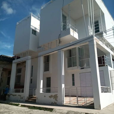 Venta de casa independiente - 4/10
