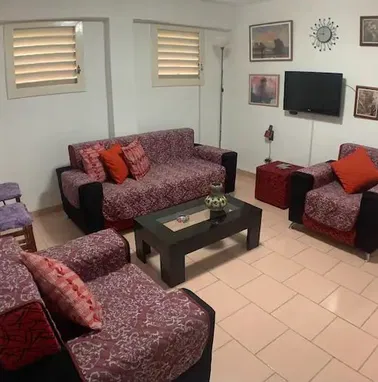 SE RENTA APTO INDEPENDIENTE EN EL VEDADO. ONE ROOM. 4TO PISO. WIFI.54026428 - Img 78874330