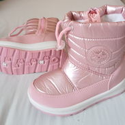 Zapatos estilo botas para niñas - Img 55548750