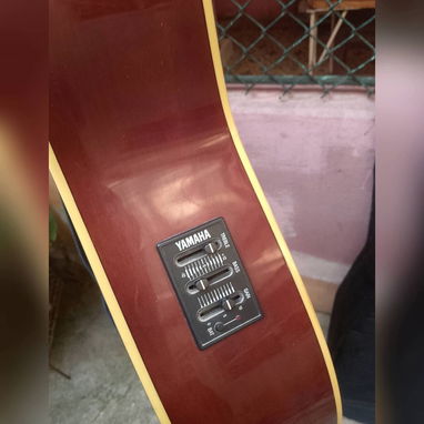 Vendo guitarra electroacústica YAMAHA - Img 120289810