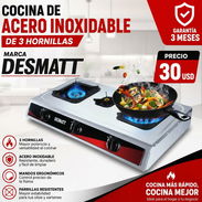 ✨ COCINA CON ESTILO ✨  Cocina de acero inoxidable marca Desmatt de 3 hornillas  ✅ Contiene encendido por magneto 🛡️ Gar - Img 57717233