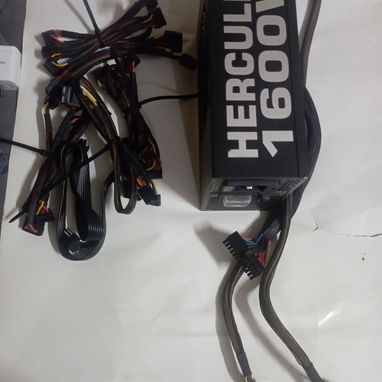 Fuente 1600 wast rosewill full modular - 2/2