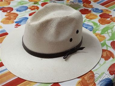 Vendo sombrero y gorras - Img 69015414