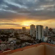 SE RENTA APARTAMENTO DE 2 CUARTOS FRENTE A G, EN EL PISO 18 - Img 57648588