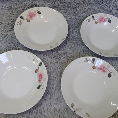Set de 4 platos hondos - Img 123763990