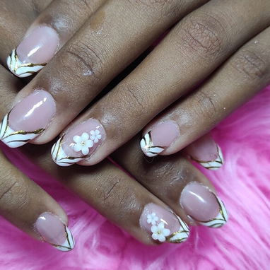 UÑAS A DOMICILIO NATURALES/ ACRÍLICAS/ PEDICURA Y MÁS - 5/10