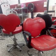 Vendo dos sillones de peluquería - Img 45459487