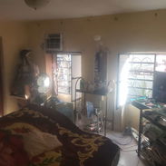 Se vende casa amplia a una cuadra de la calzada de 10 de octubre - Img 55775435