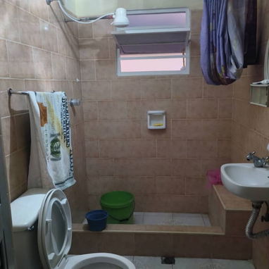 Apartamento biplanta en alto.2da planta ,3 cuartos ,gas de la calle y todo adentro - Img 117902786