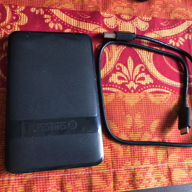 HDD 1TB Externo puerto USB-C - Img 119736198