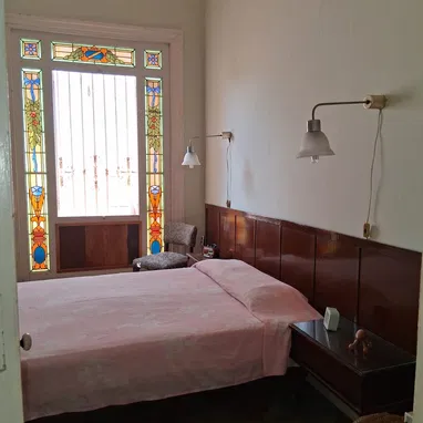 Vendo casa en 1er piso de biplanta en el Vedado, zona alta, 2 terrazas - 5/8