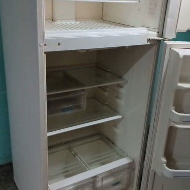 Vendo refrigerador marca frigidaire de uso, de dos puertas. - Img 123013939