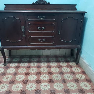 Aparador Antiguo en 260 USD - Img 119599298