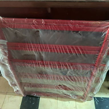 2X1 CAMA PERSONAL Y LITERA DE TUBOS, NUEVA EN SU NYLON, COLOR ROJA. - Img 122319366