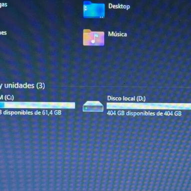 Laptop HP  Equipo confiable con rendimiento ideal para algunos juegos y trabajos de programación informática. - 3/5