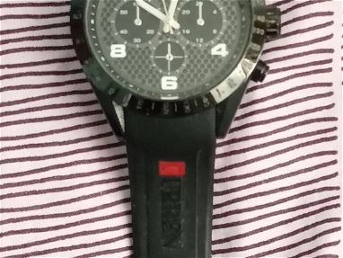 Vendo un Reloj Marca Curren nuevo - Img main-image-45738074