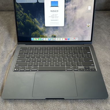 MacBook Air chip M4 13” 16/512GB + adaptador Hub tell 52546846. 1000 USD - Img 121392268