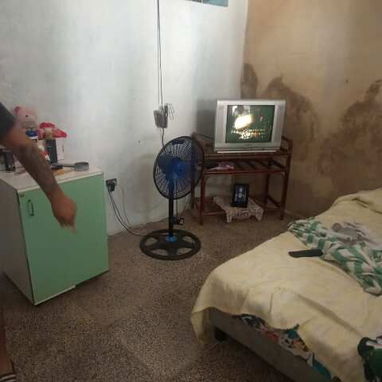 *91🏡-Se vende casa en Centro Habana [ Puerta de Calle ]*  🗺*Pto.de Ref [ Monte ]*  🧱*La casa se quedó a media la cons - Img 120670656