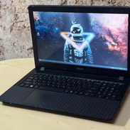 Laptop Acer  Equipo confiable con rendimiento ideal para algunos juegos y trabajos de programación informática - Img 57745197