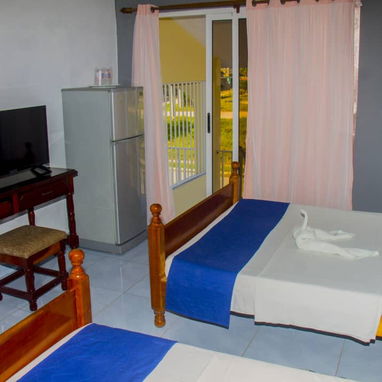 🌺 Se Renta Hostal Villa Dalia – Confort y Tranquilidad en Casilda, Zona Portuaria 🌊 - 4/10