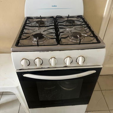 Cocina de gas de uso con horno - Img 122034648