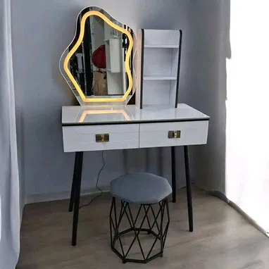 Vanity, cómoda, mesa de tocador Viene con luz led y silla 190usd🔺️ - Img 123053454
